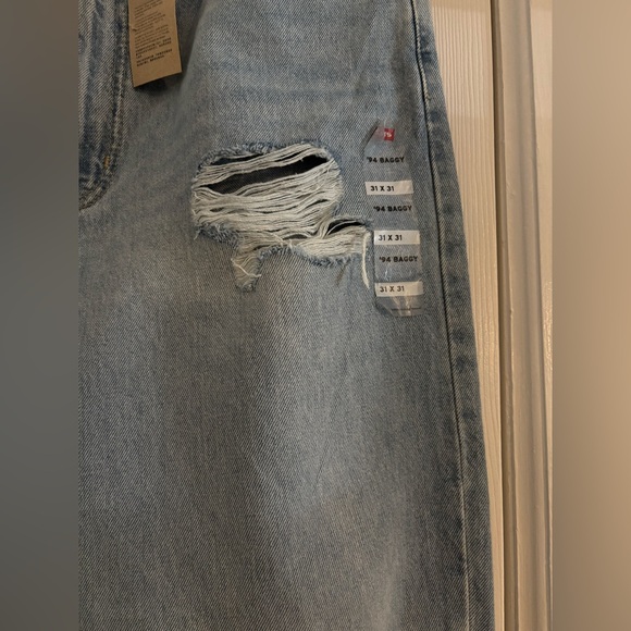 Levi's 94’ Baggy Women's Light Blue Straight Leg Jeans - Picture 9 of 11